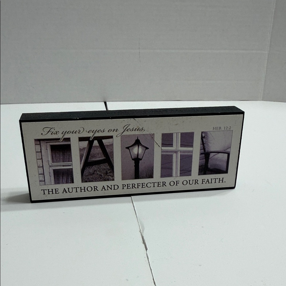 Small Faith Wall Block Sign "Fix your eyes on Jesus" - Neutral Tones
